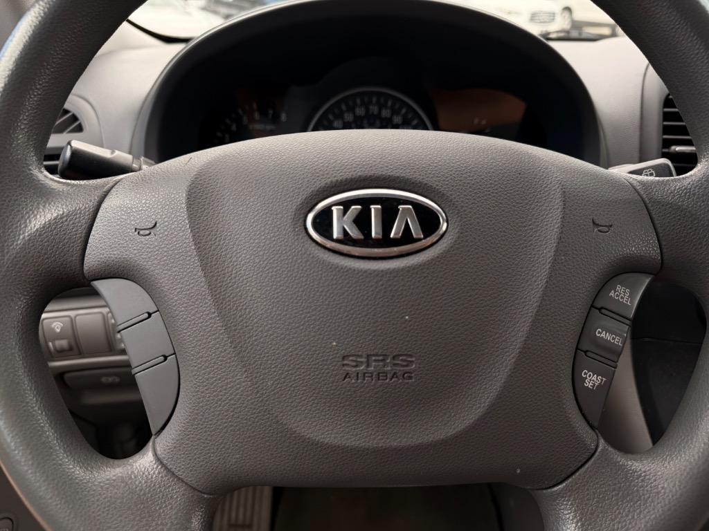 2007 Kia Sedona - $2,950