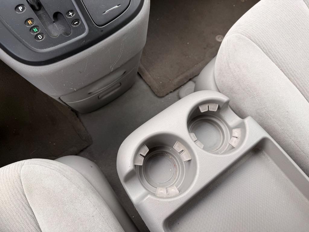 2007 Kia Sedona - $2,950