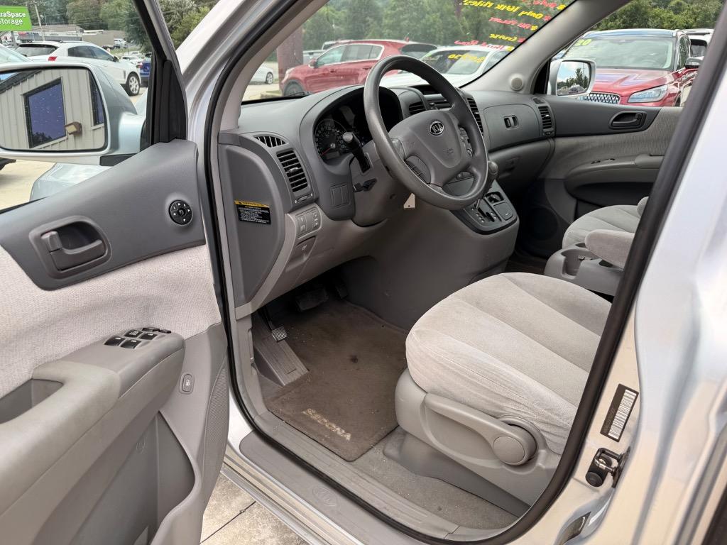 2007 Kia Sedona - $2,950