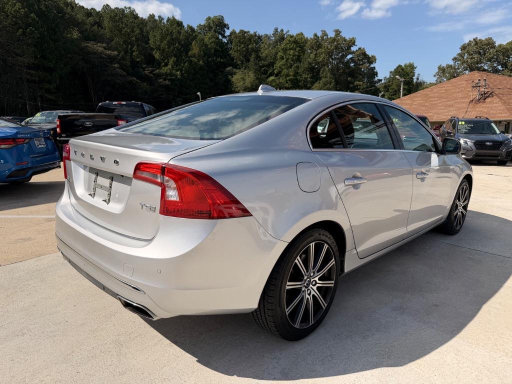 2018 Volvo S60 - $8,950