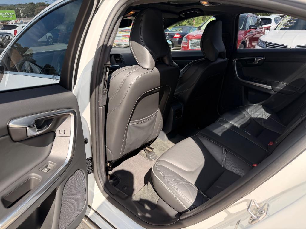 2016 Volvo S60 - $8,950