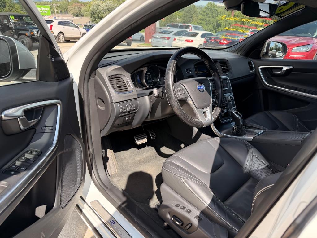 2016 Volvo S60 - $8,950