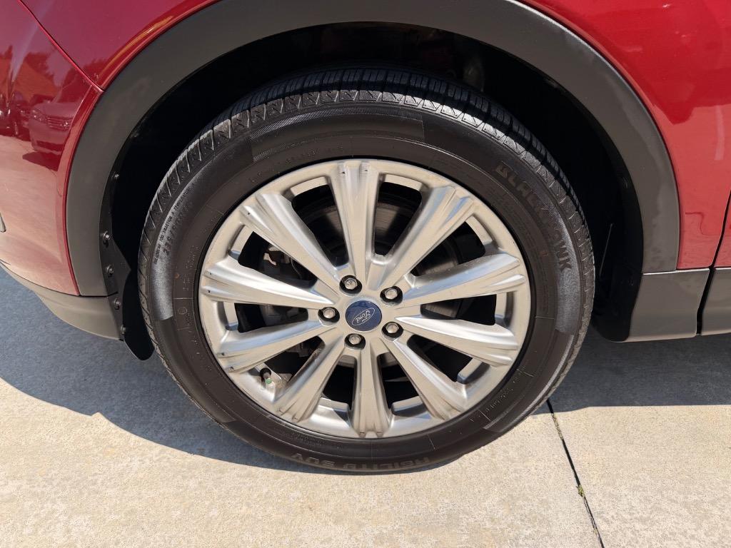 2017 Ford Escape - $13,950