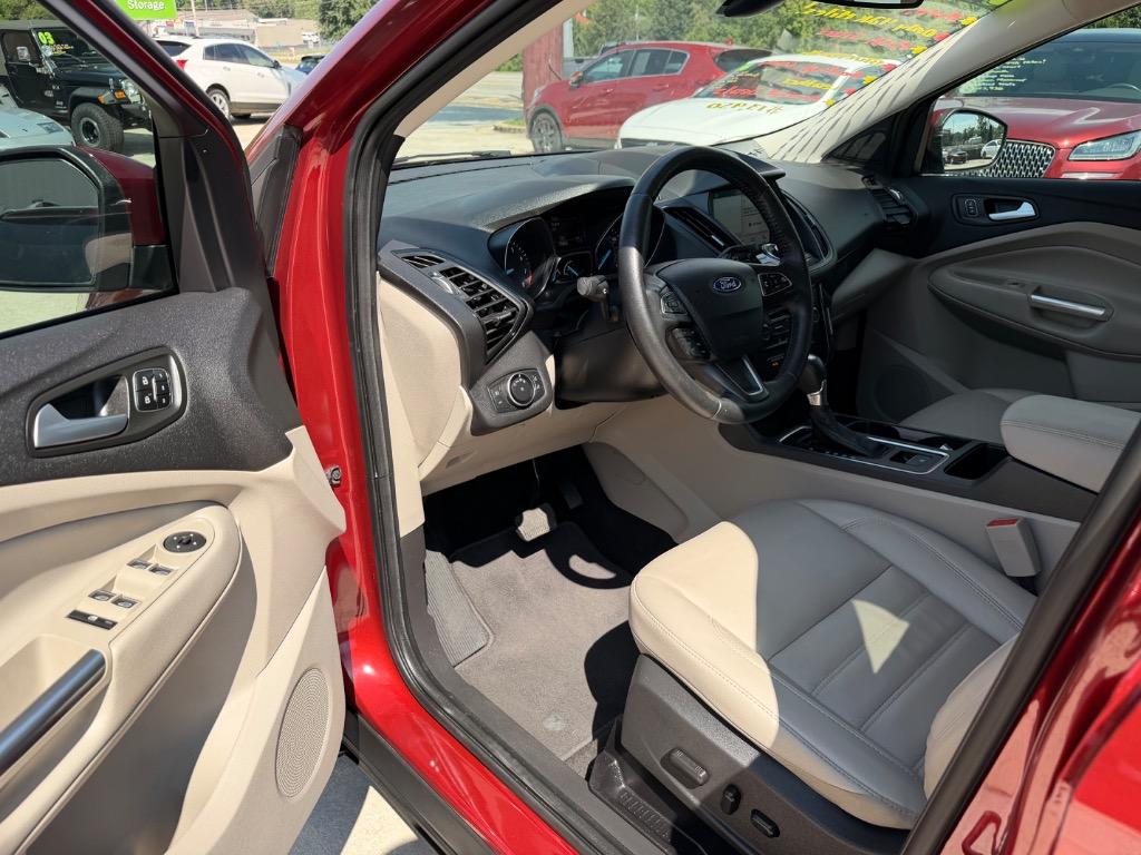 2017 Ford Escape - $13,950