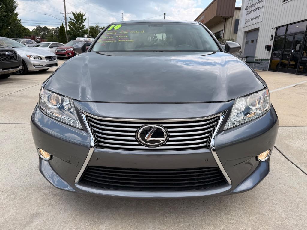 2014 Lexus ES - $16,950