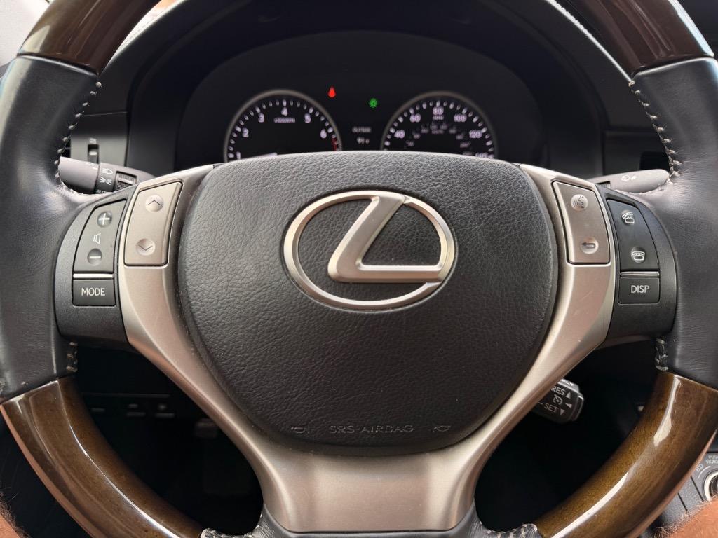 2014 Lexus ES - $16,950