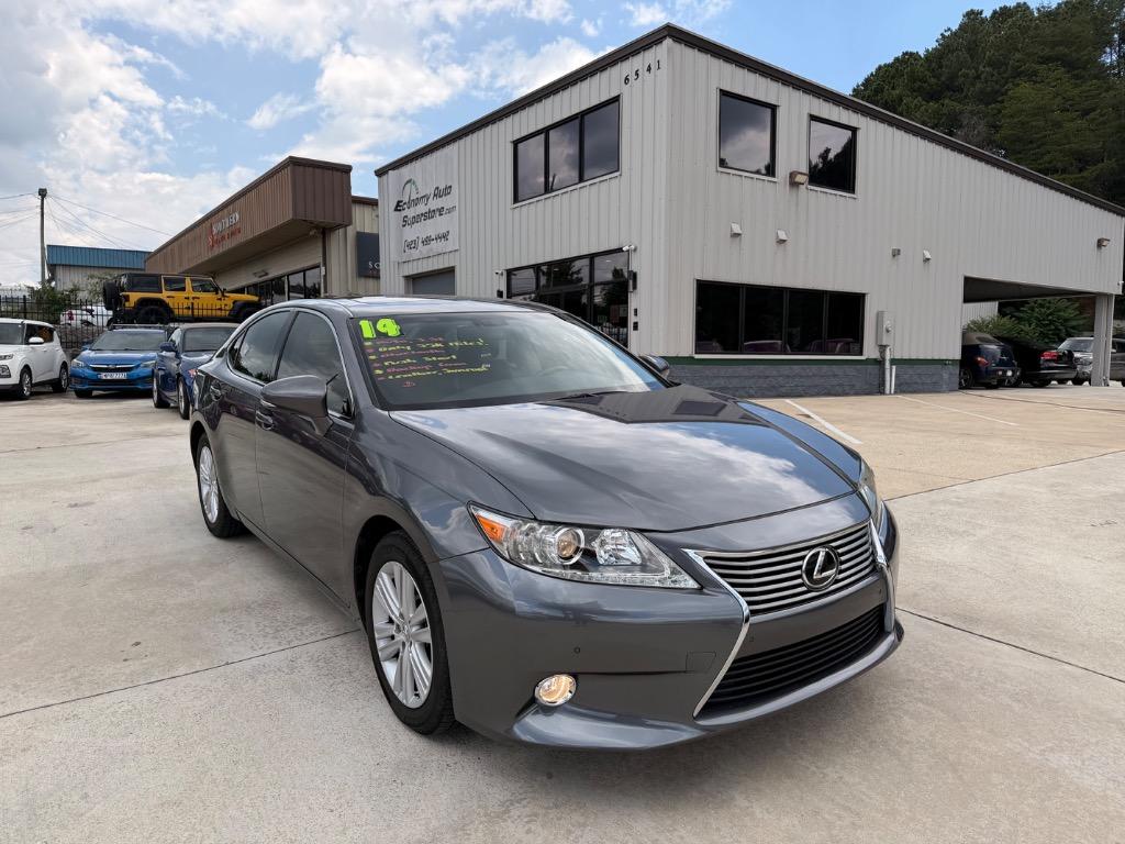 2014 Lexus ES - $16,950
