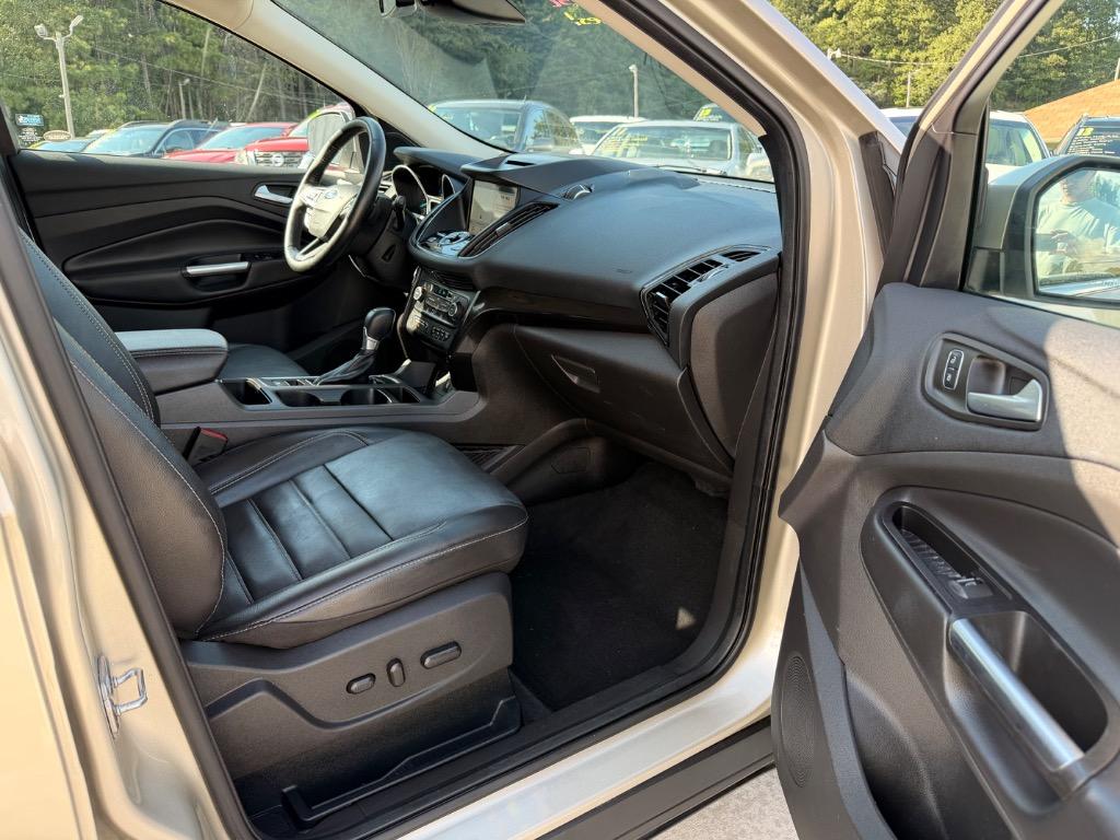 2017 Ford Escape - $10,950