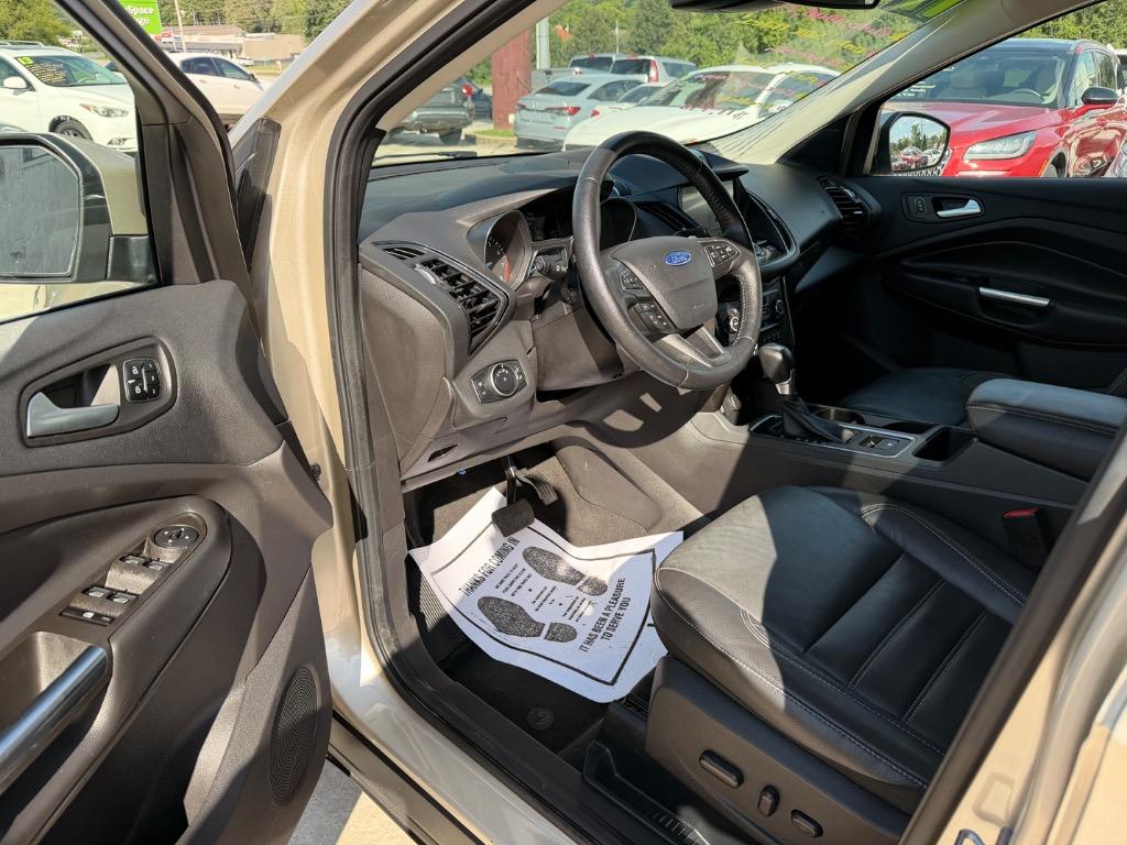 2017 Ford Escape - $10,950