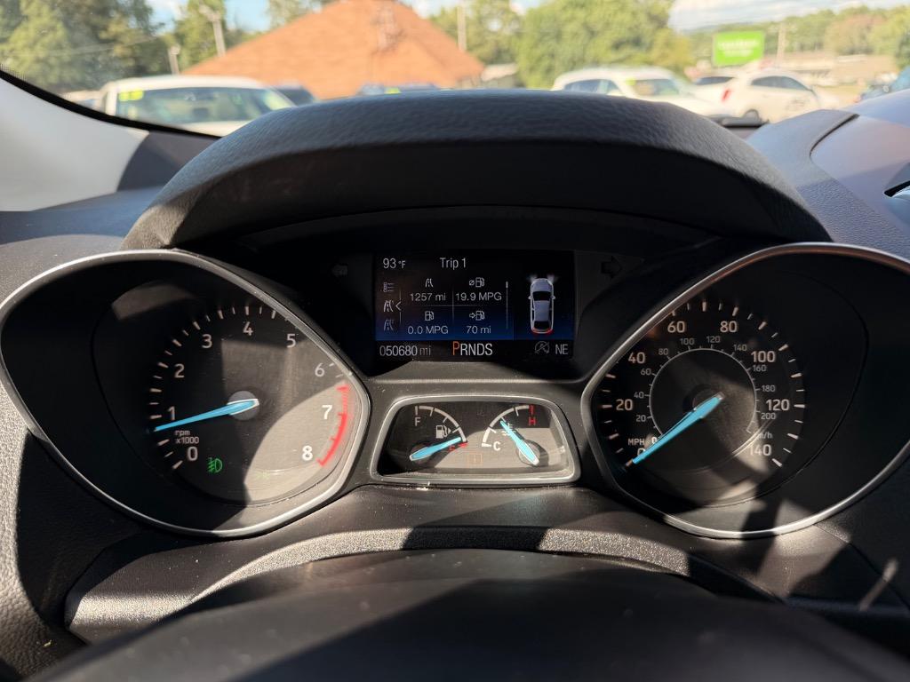 2017 Ford Escape - $10,950