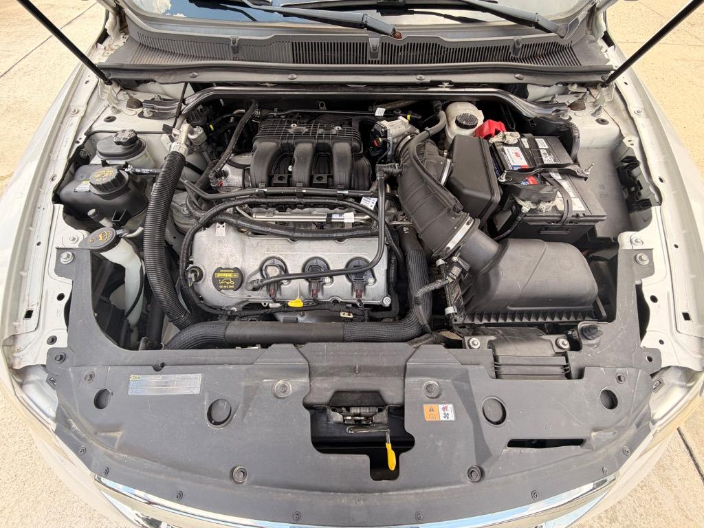 2011 Ford Taurus - $7,950