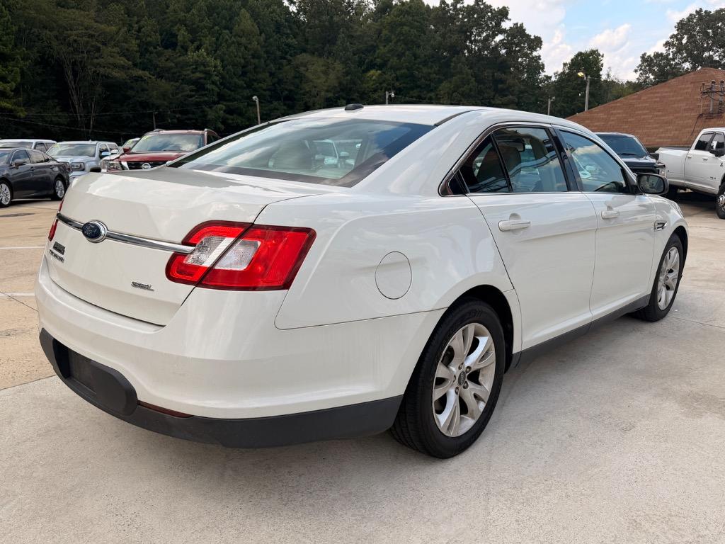 2011 Ford Taurus - $7,950