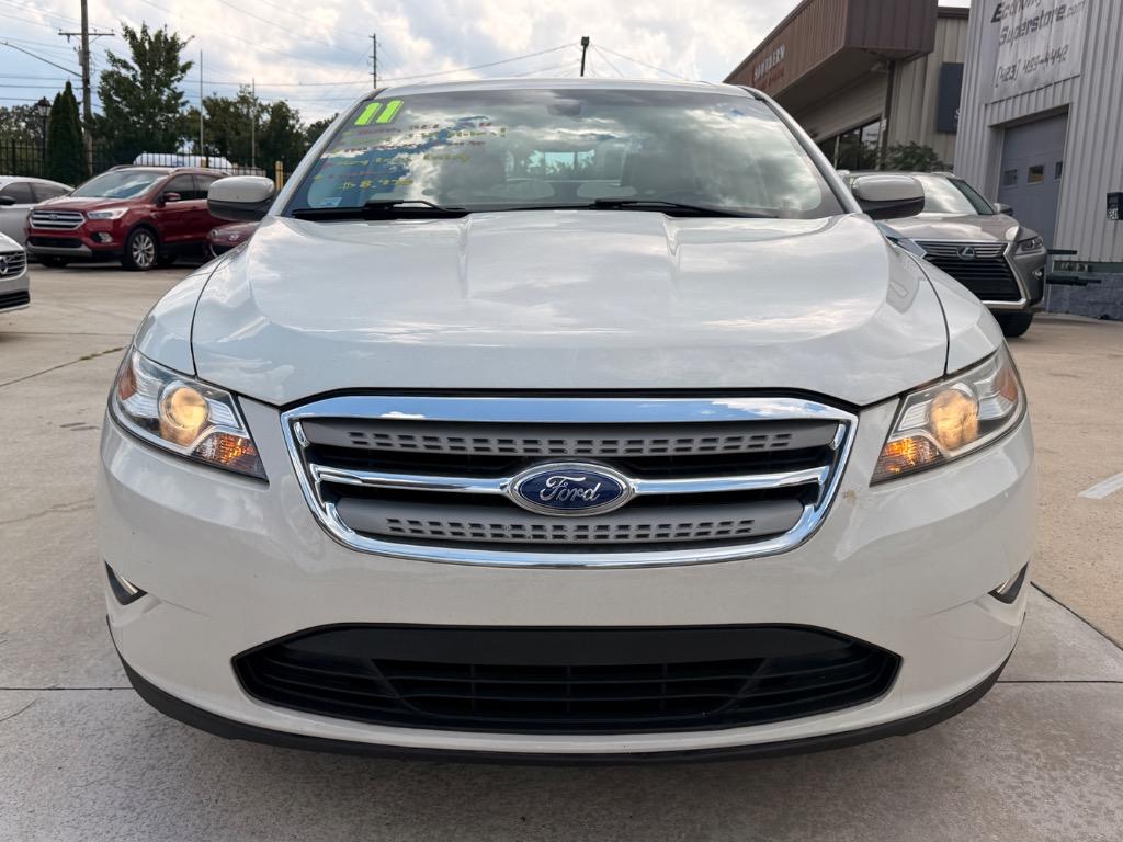 2011 Ford Taurus - $7,950