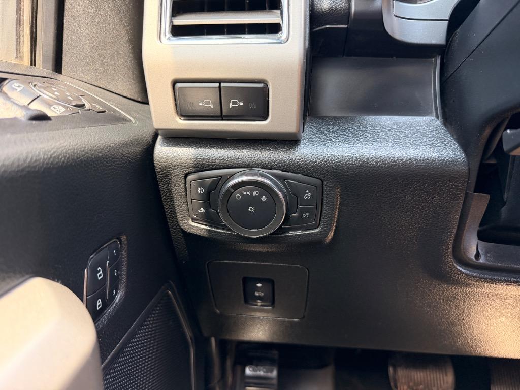 2015 Ford F-150 - $20,950