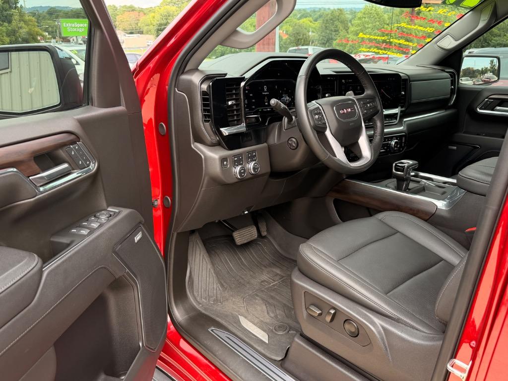 2024 GMC Sierra - $41,950