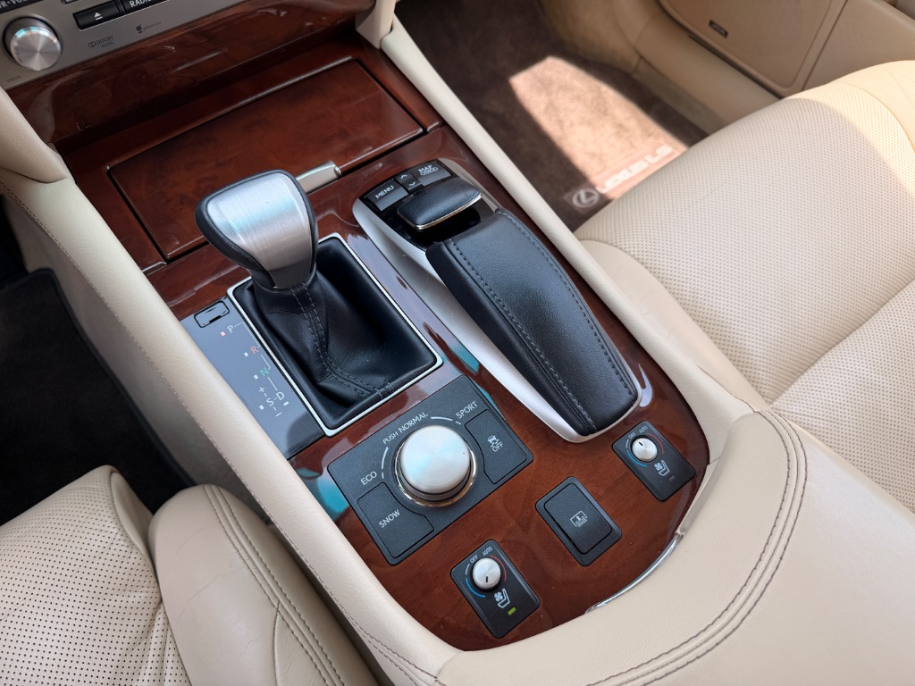 2013 Lexus LS - $18,950