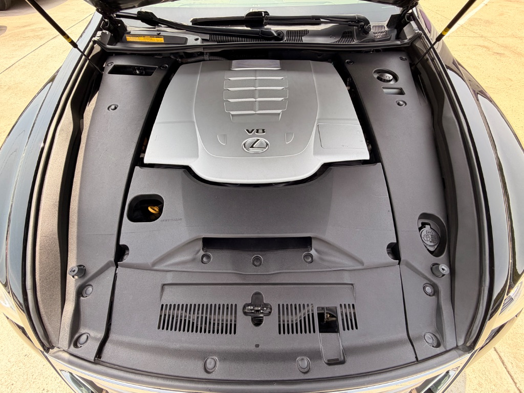 2013 Lexus LS - $18,950