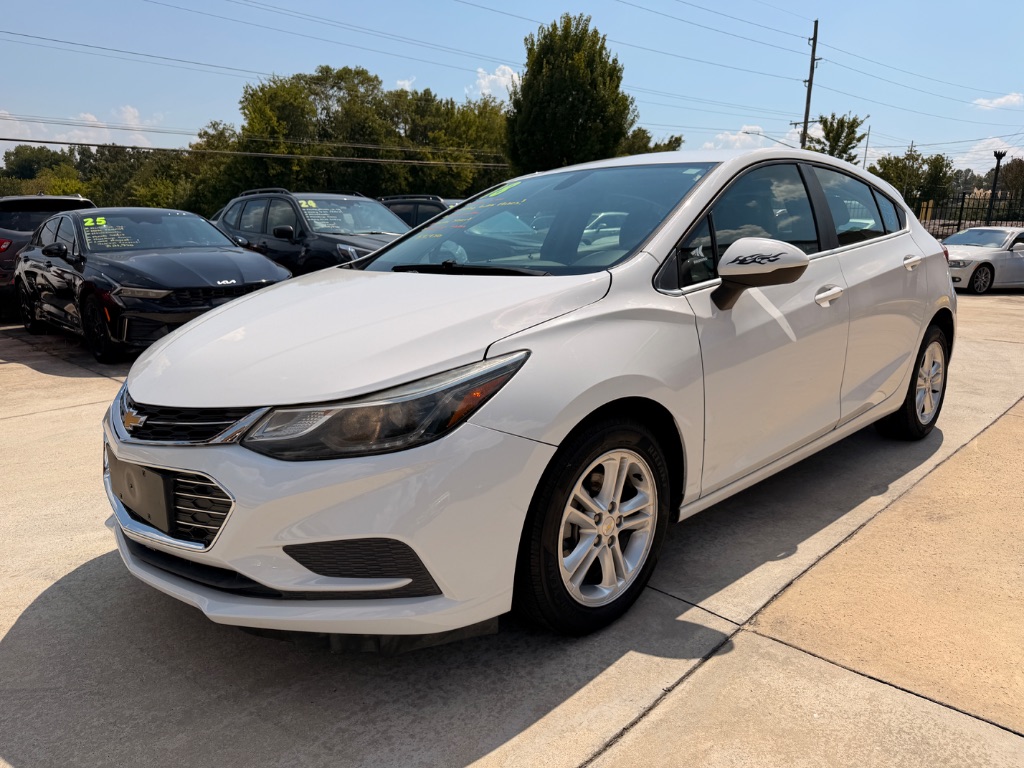 2018 Chevrolet Cruze - $8,950