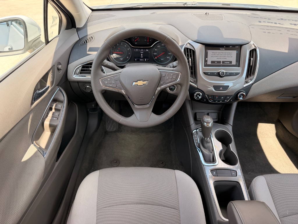 2018 Chevrolet Cruze - $8,950