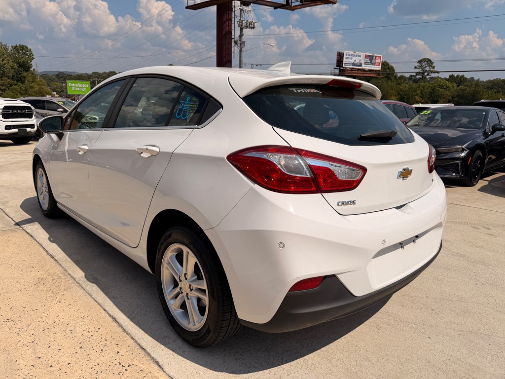 2018 Chevrolet Cruze - $8,950
