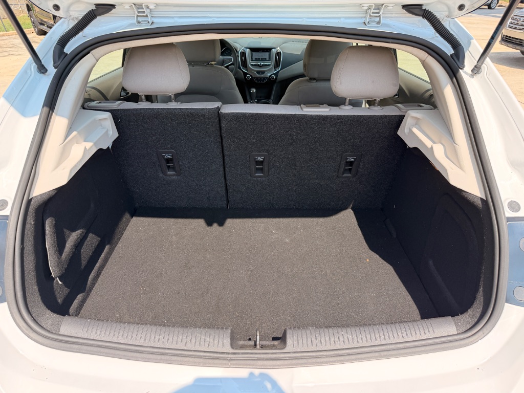 2018 Chevrolet Cruze - $8,950