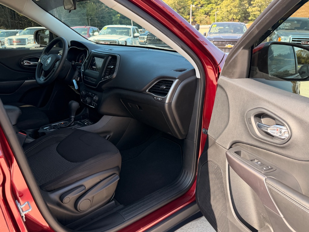 2019 Jeep Cherokee - $9,950