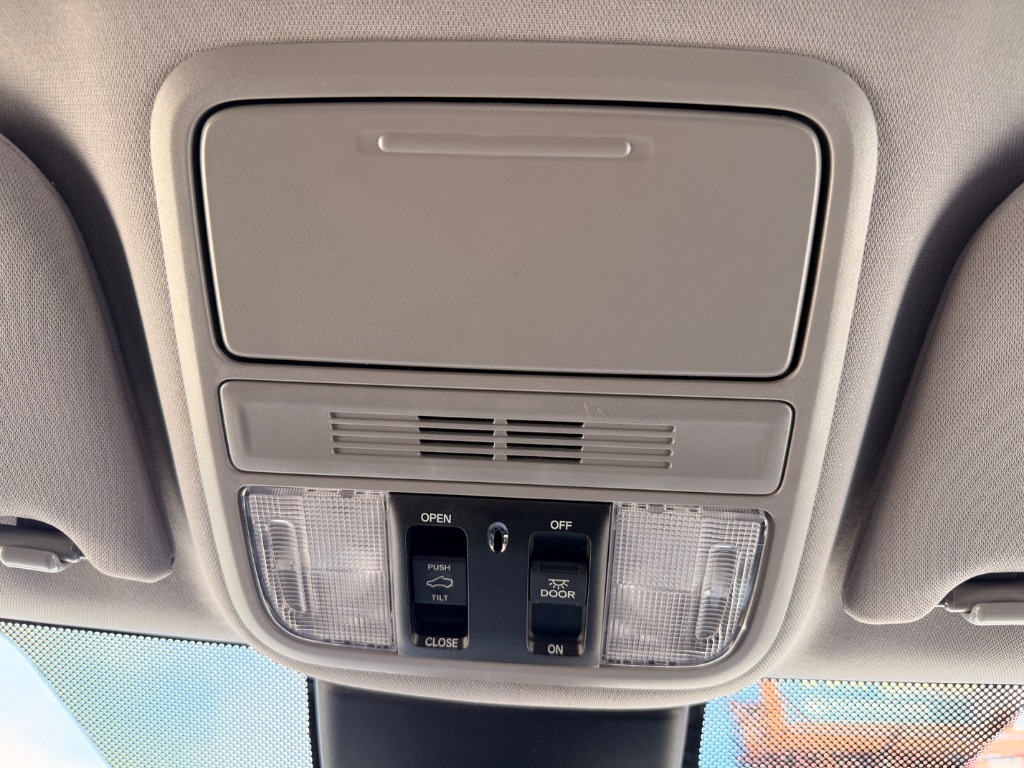 2022 Honda Odyssey - $22,950