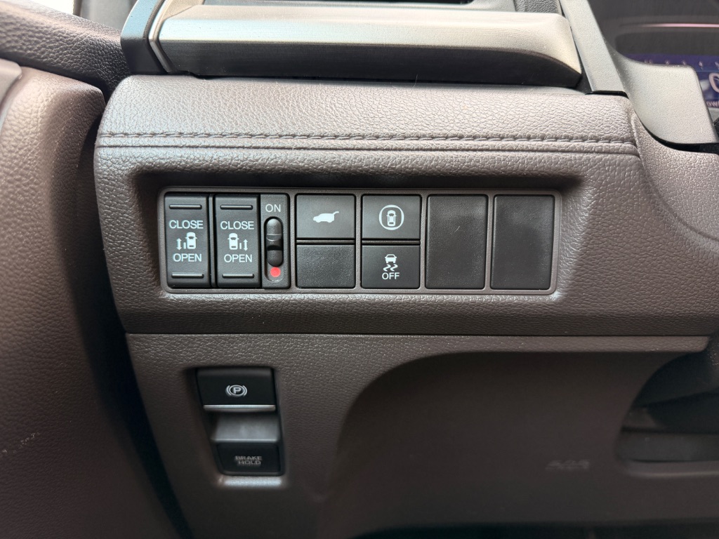2022 Honda Odyssey - $22,950