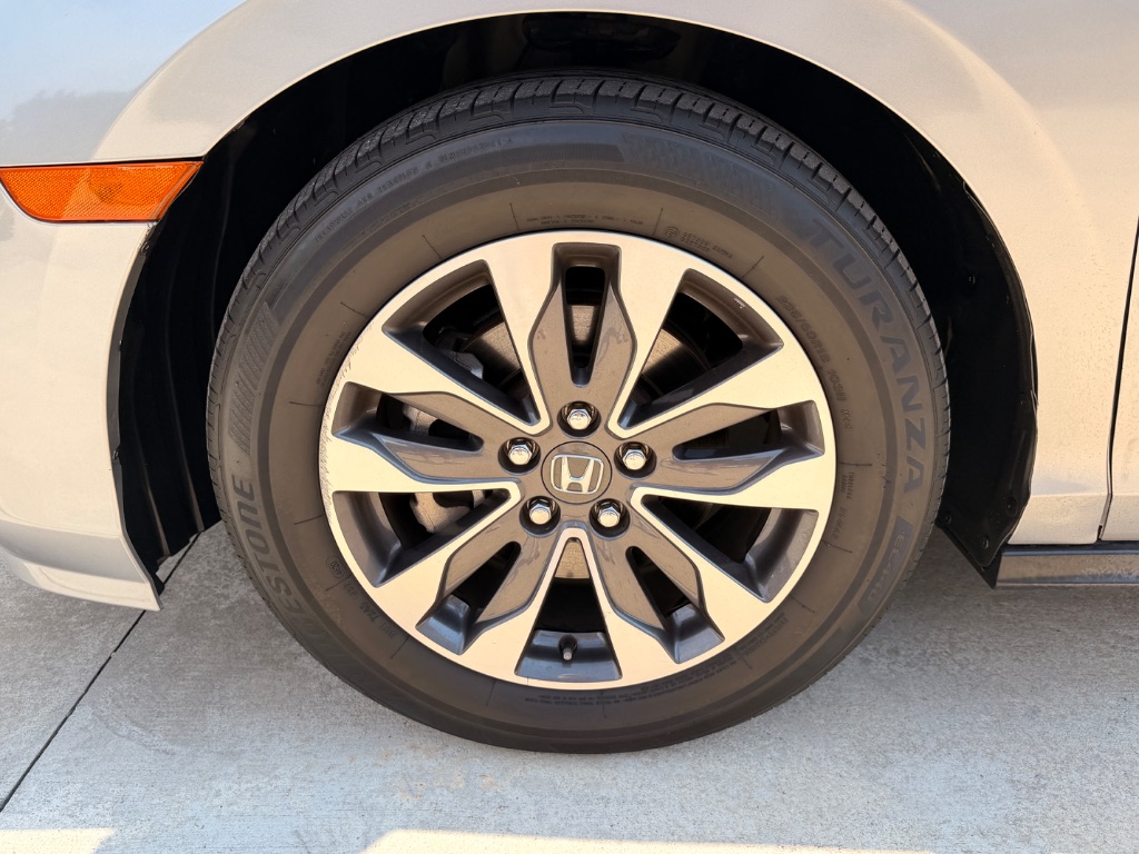 2022 Honda Odyssey - $22,950