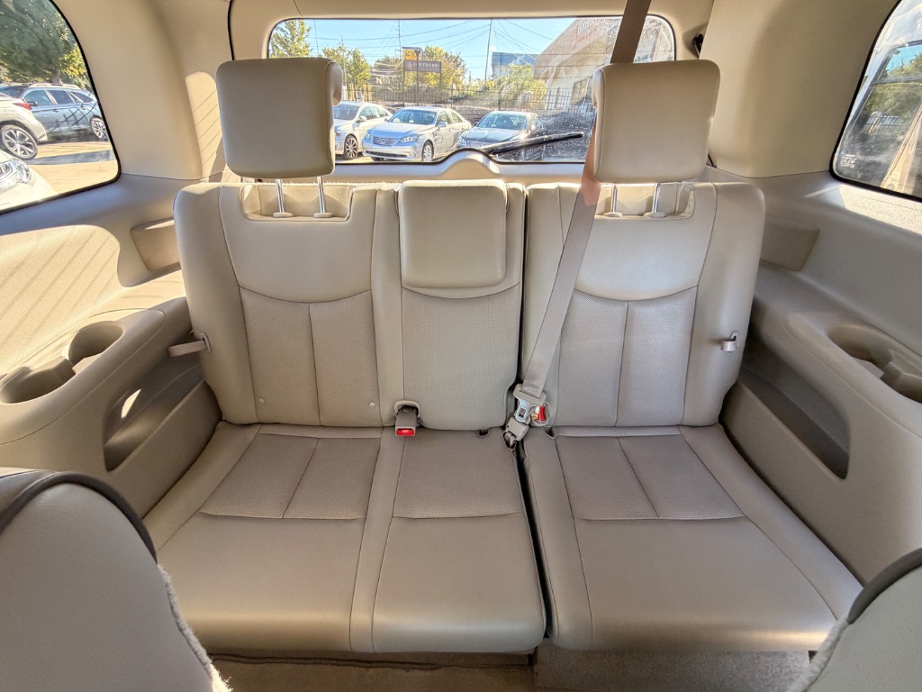 2015 Nissan Quest - $11,950