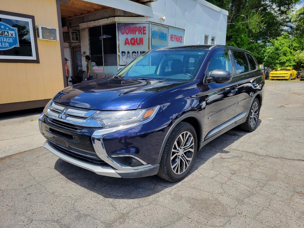 2016 Mitsubishi Outlander - $7,995