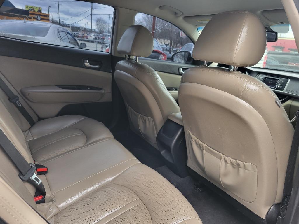 2016 Kia Optima - $13,995