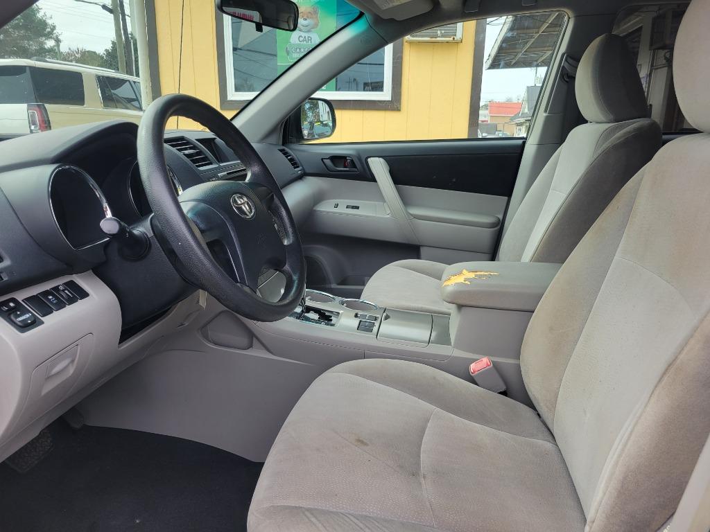 2011 Toyota Highlander photo
