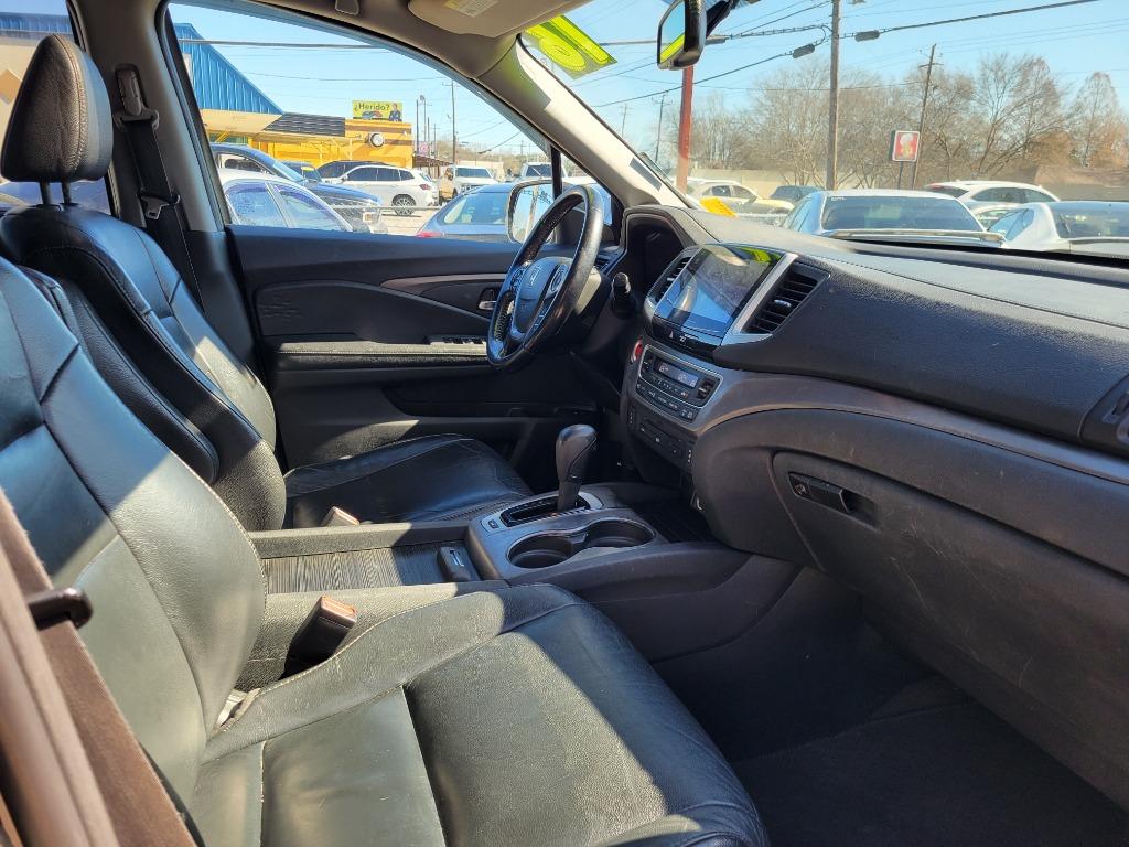 2016 Honda Pilot - $20,995