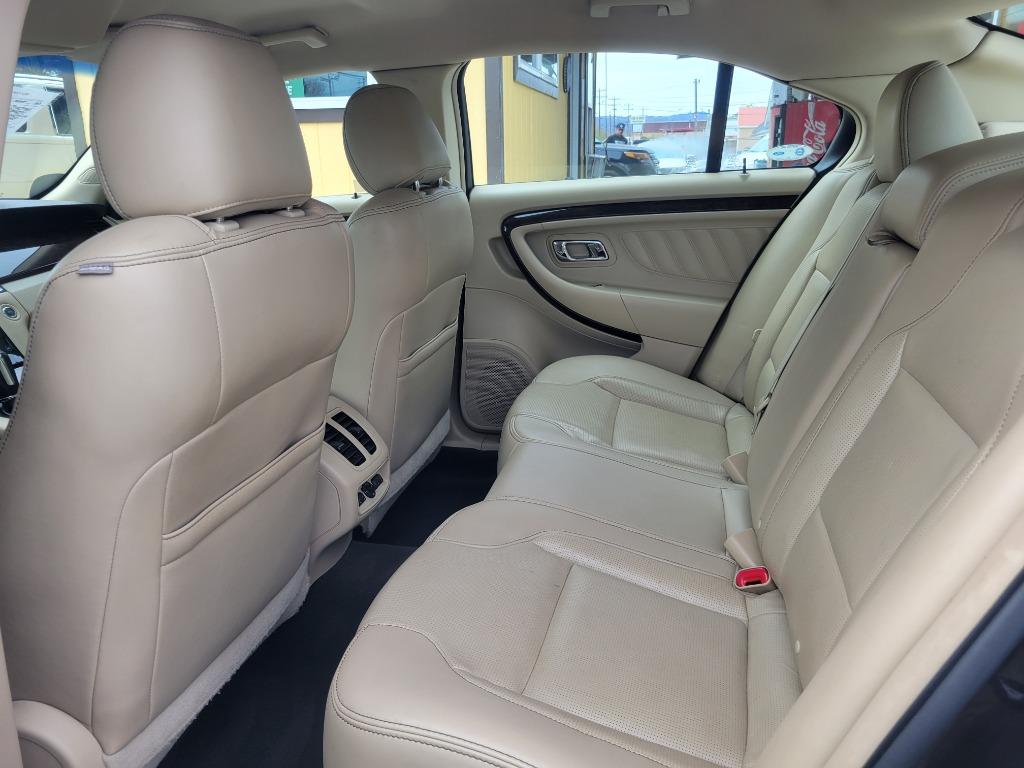 2013 Ford Taurus - $13,995