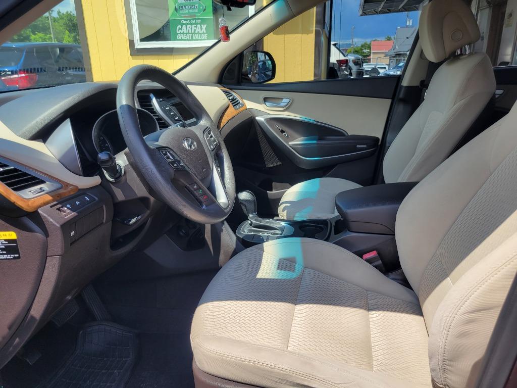 2015 Hyundai Santa Fe - $15,995