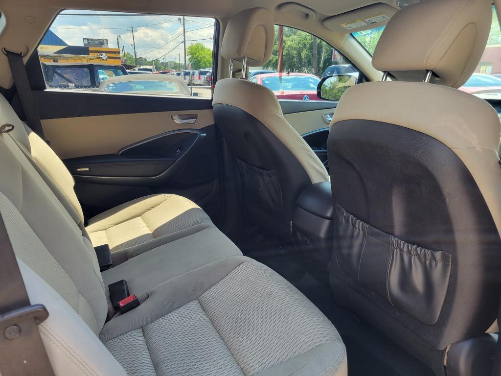 2015 Hyundai Santa Fe - $15,995
