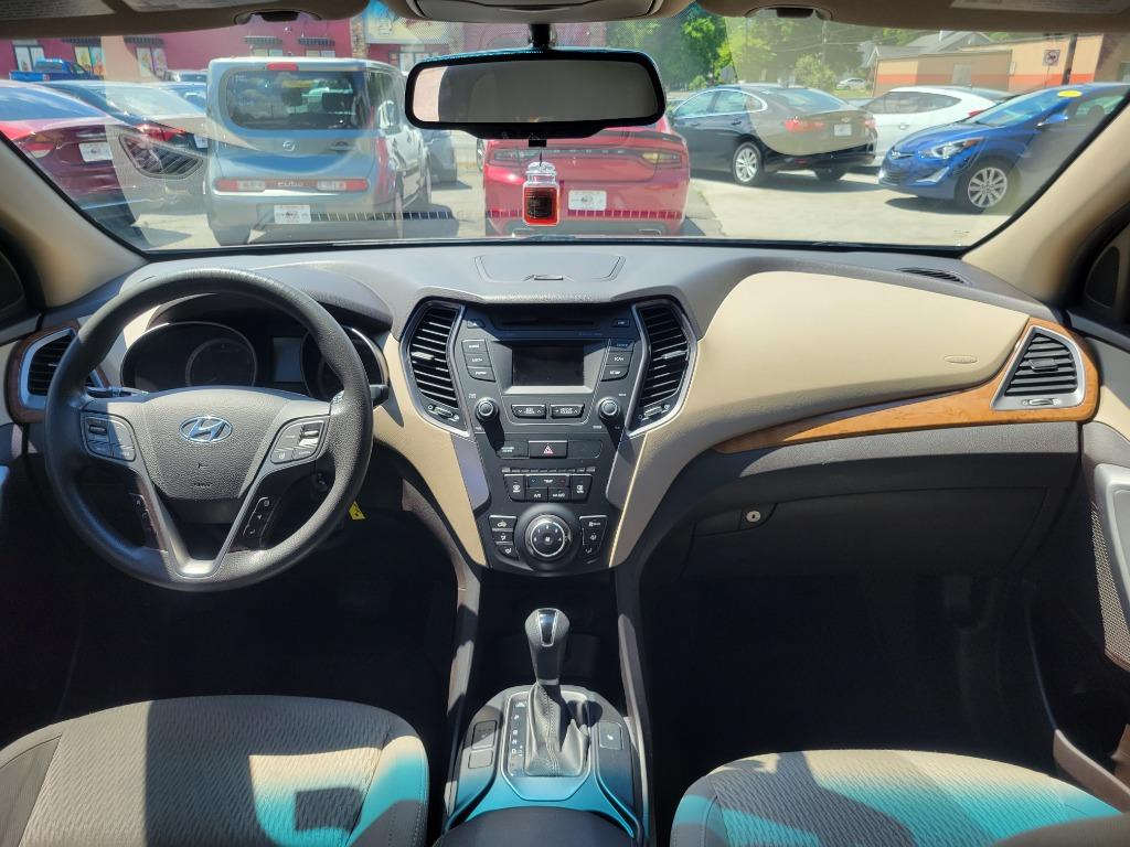 2015 Hyundai Santa Fe - $15,995