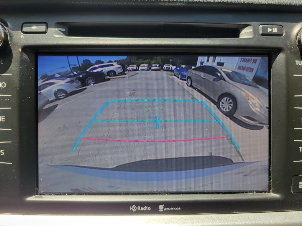 2015 Toyota Highlander - $22,995