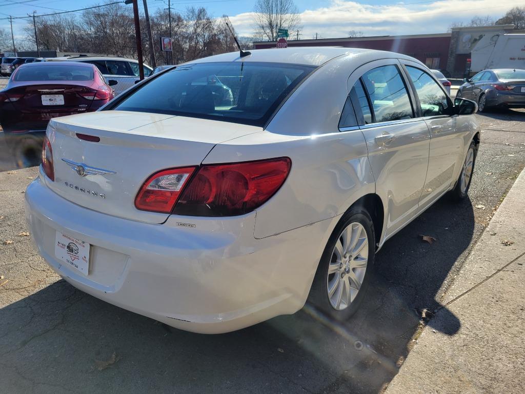 2010 Chrysler Sebring - $9,995