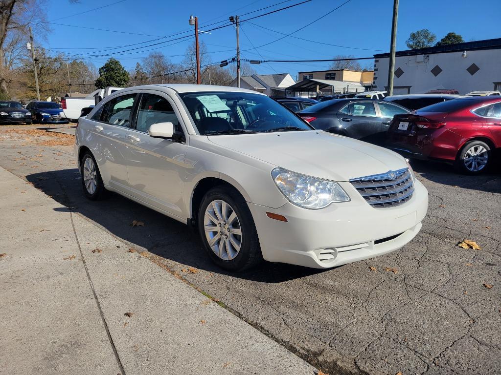 2010 Chrysler Sebring - $9,995