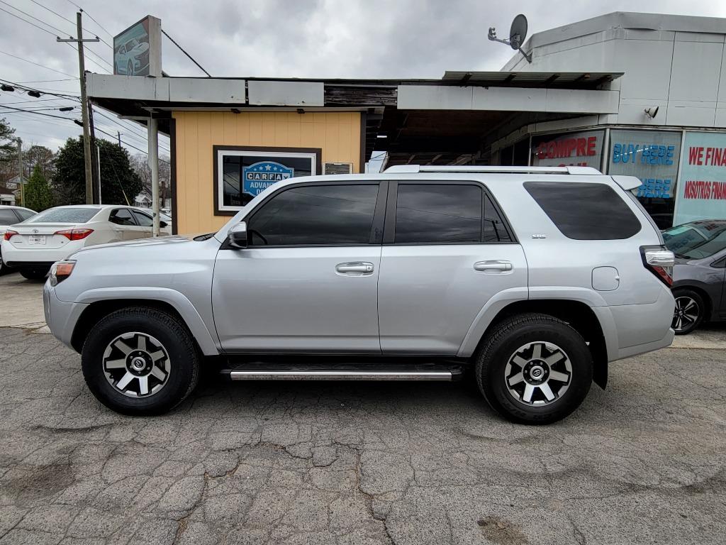 2018 Toyota 4Runner SR5 photo