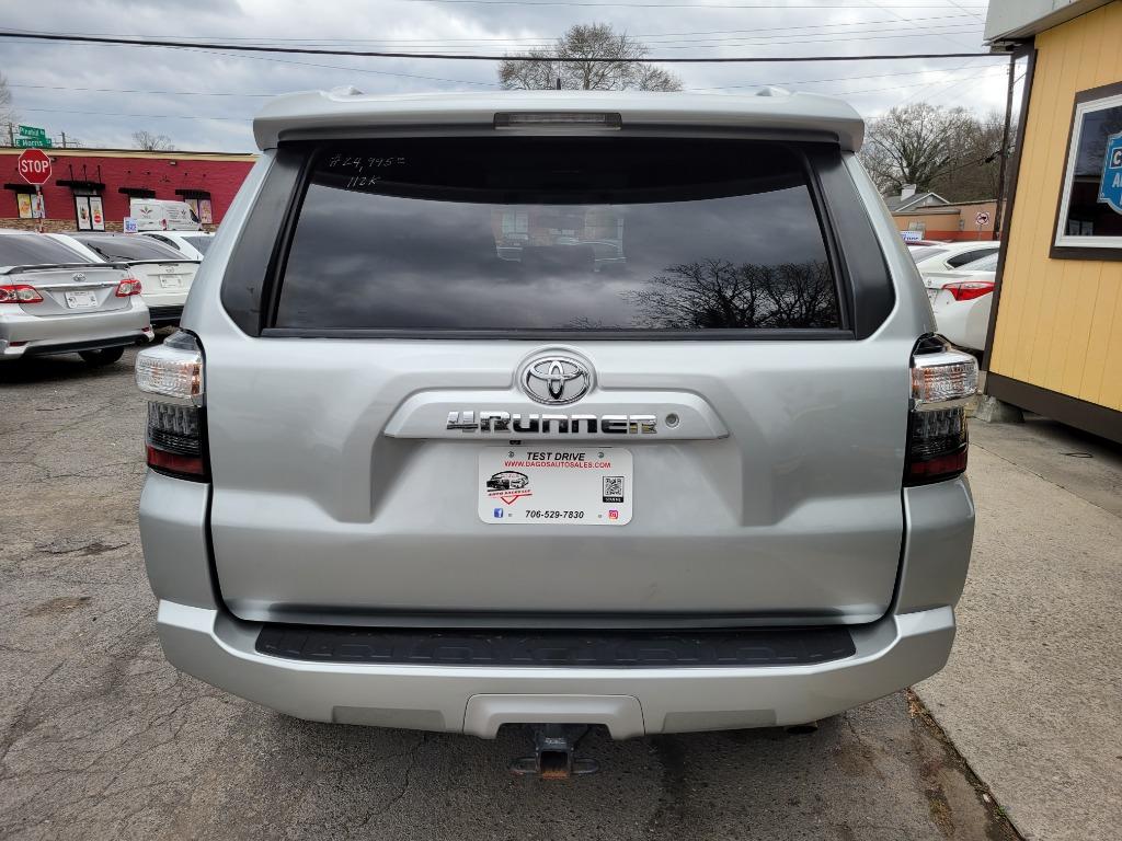2018 Toyota 4Runner SR5 photo