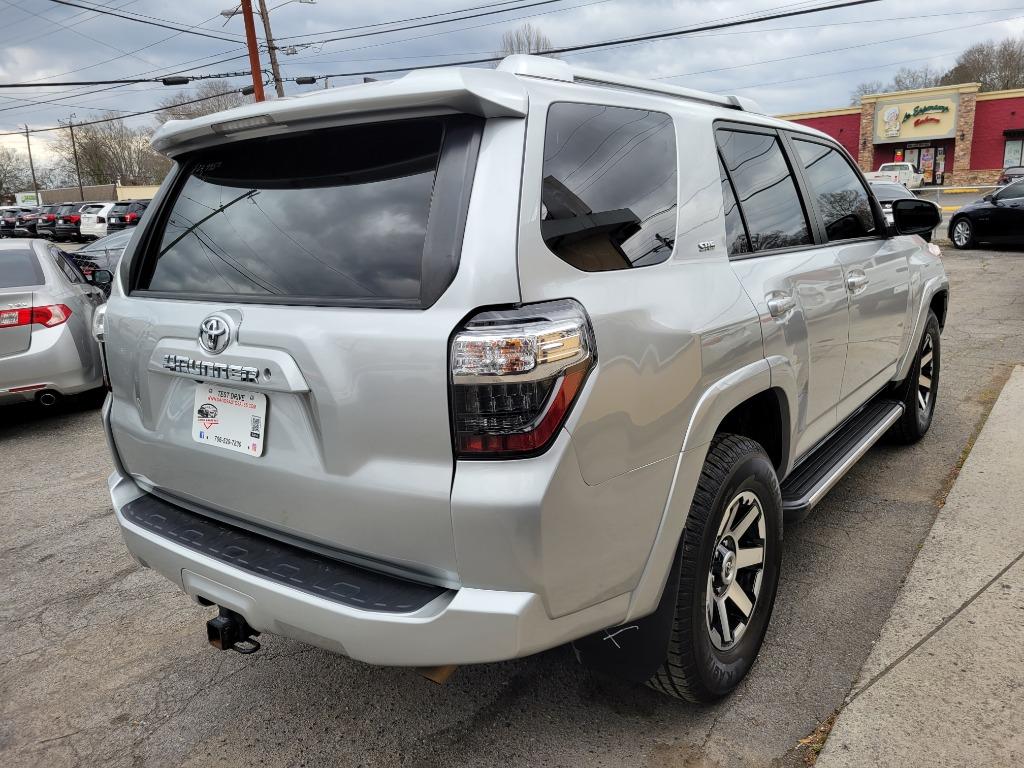 2018 Toyota 4Runner SR5 photo