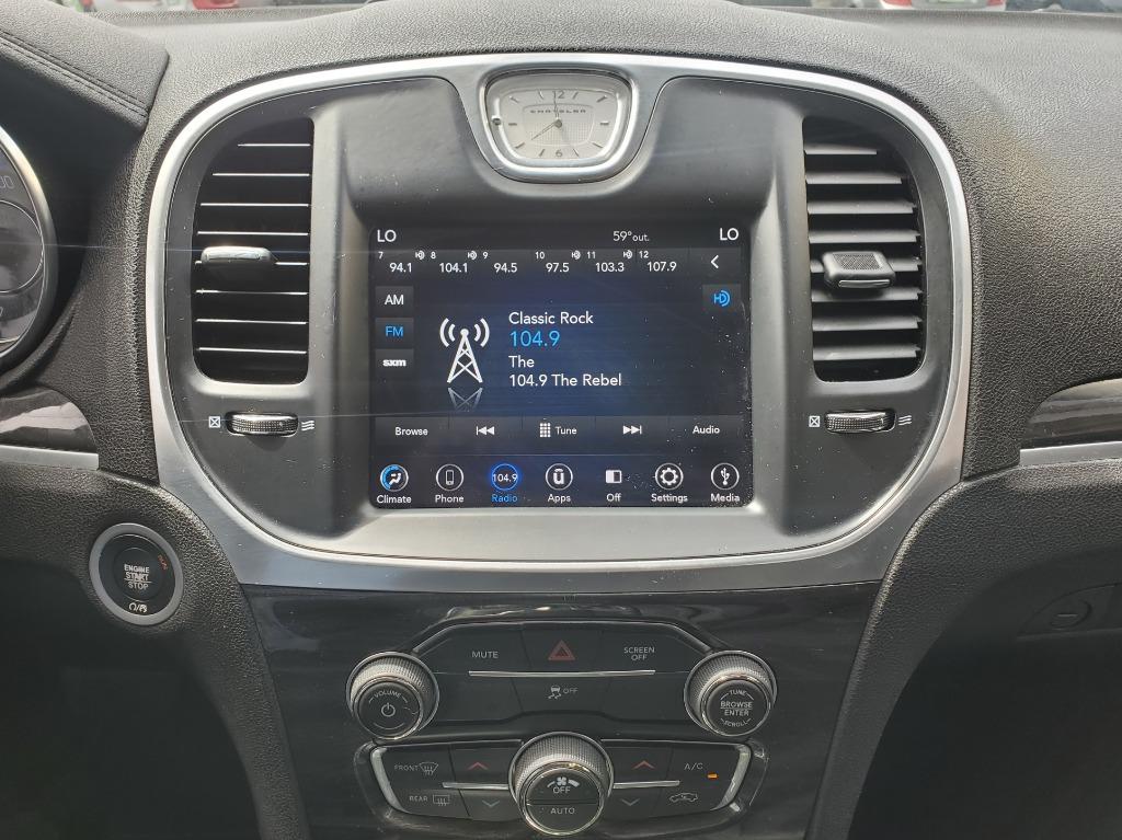 2018 Chrysler 300 - $9,995