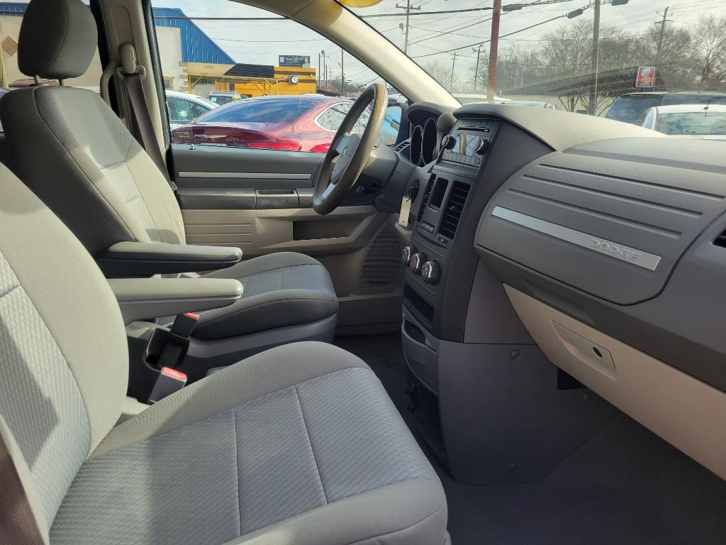 2010 Dodge Grand Caravan SE photo