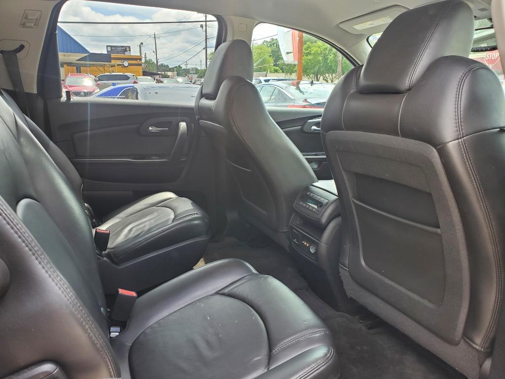 2012 Chevrolet Traverse - $6,495