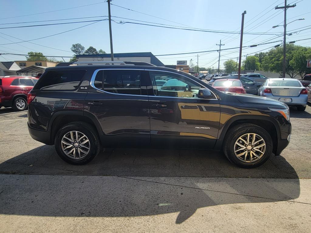 2018 GMC Acadia SLE2 photo