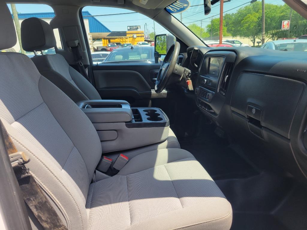 2018 Chevrolet Silverado - $22,995