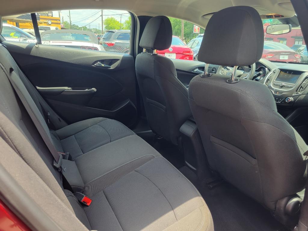 2016 Chevrolet Cruze - $14,995